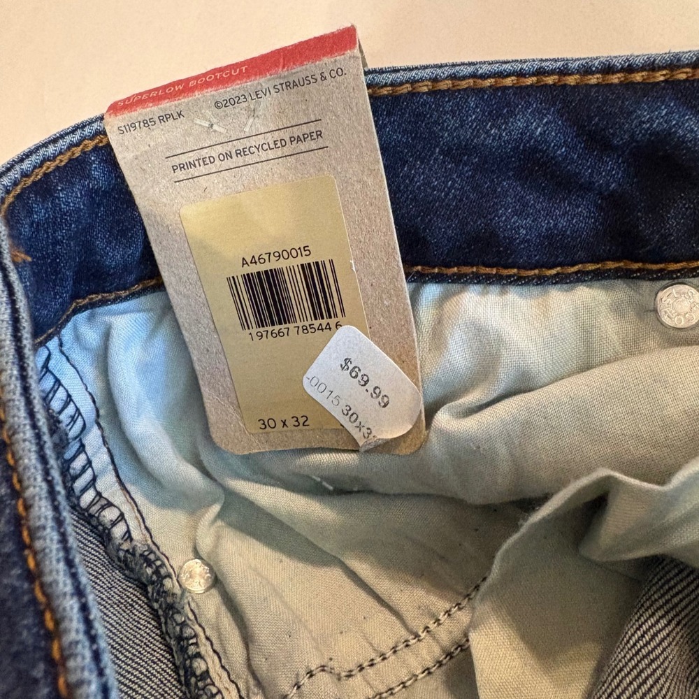 Levis Superlow Bootcut Jeans Womens 30x32 Medium Wash Blue Low Rise Stretch NEW - Picture 10 of 11